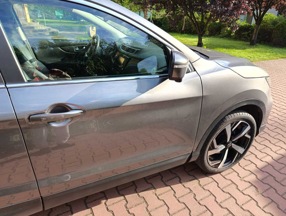 Nissan Qashqai 1.3 benzyna, bezwypadkowy, niski przebieg