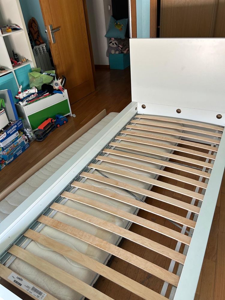 Cama com gavetao de cama extra