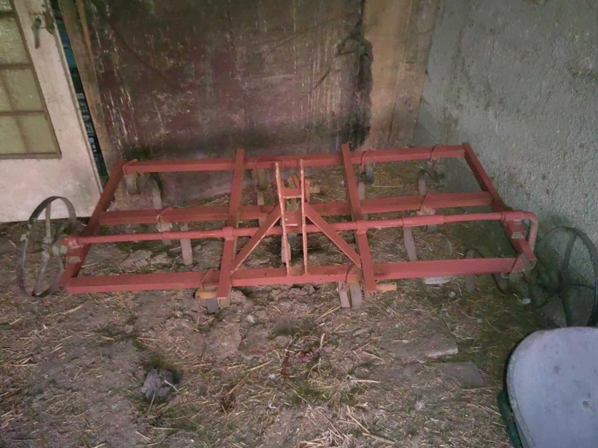 Drapacz/widełki ciągnikowe z ramieniem do podnośnika-stan bardzo dobry