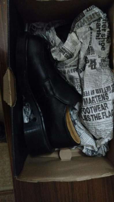 Женские туфли Dr. Martens