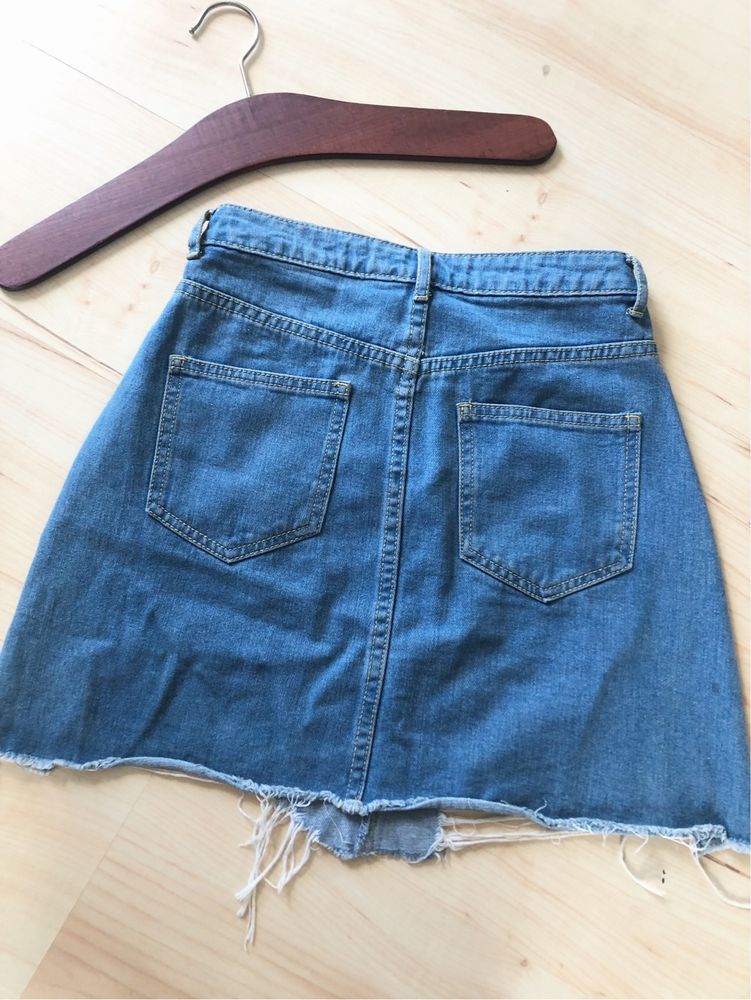 Spódniczka midi jeansowa z dziurami missquided XS