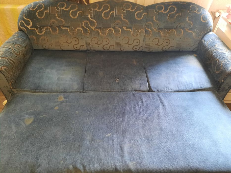 Продам диван + 2 крісла