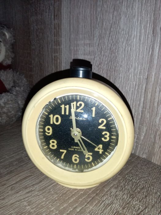 Будильник jantar