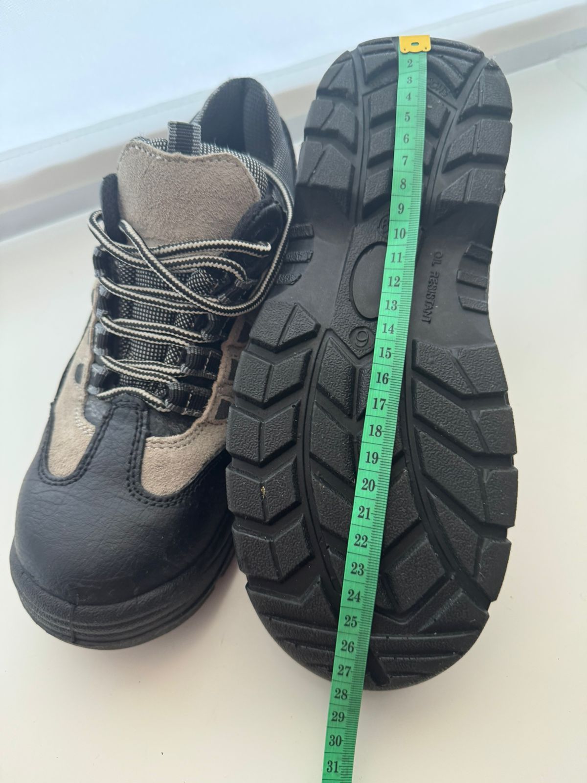 Захісне взуття ( safety shoe)