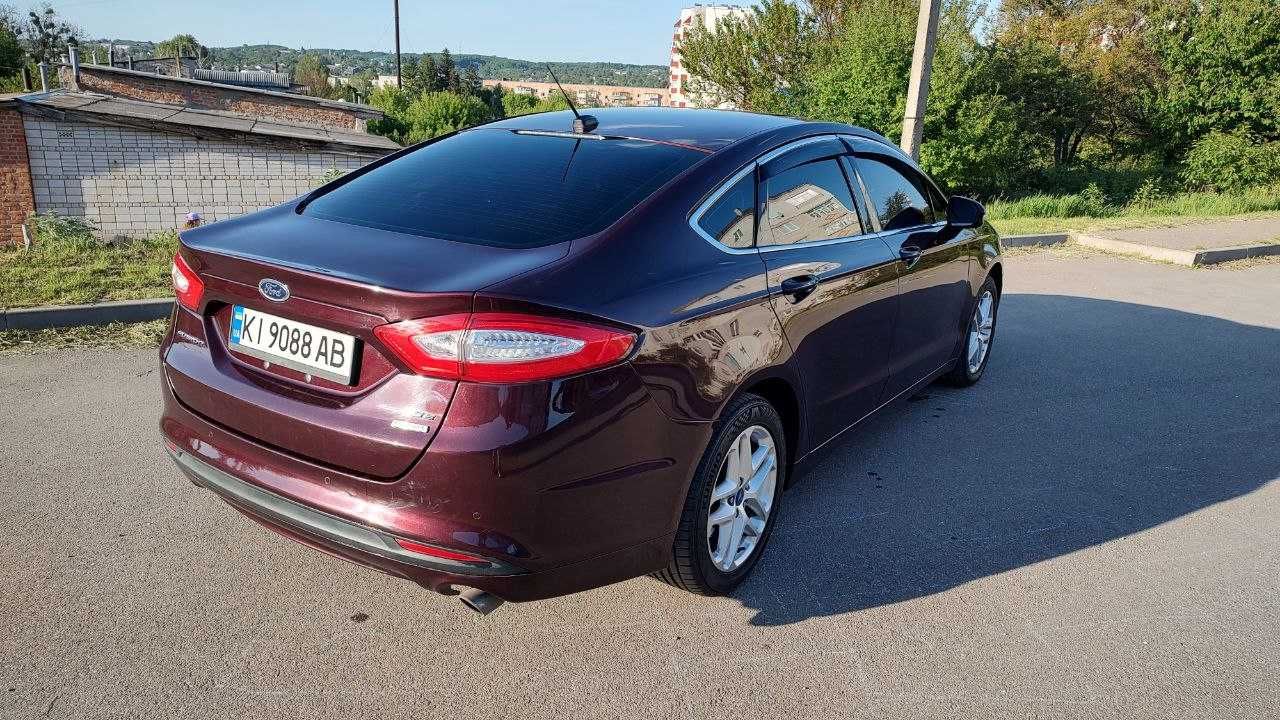 Автомобіль Ford Fusion 2013 Titanium