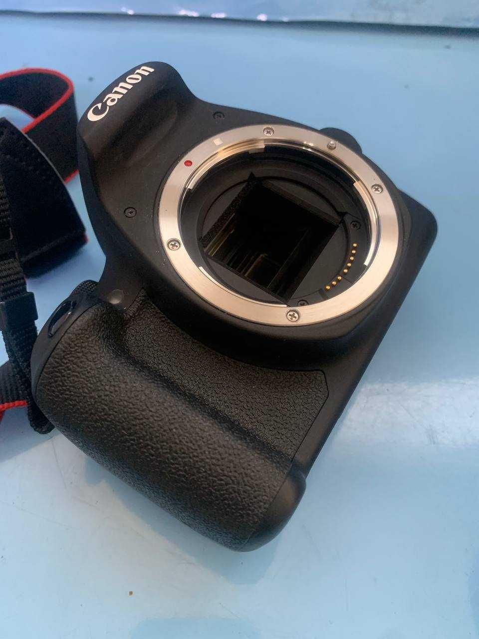 Фотоаппарат Canon EOS 1200 D