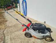 Corta relvas motor Honda