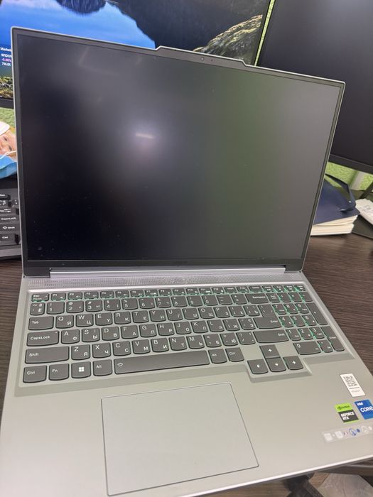 Lenovo Legion Slim 5 16IRH8 (82YA00G7RA)