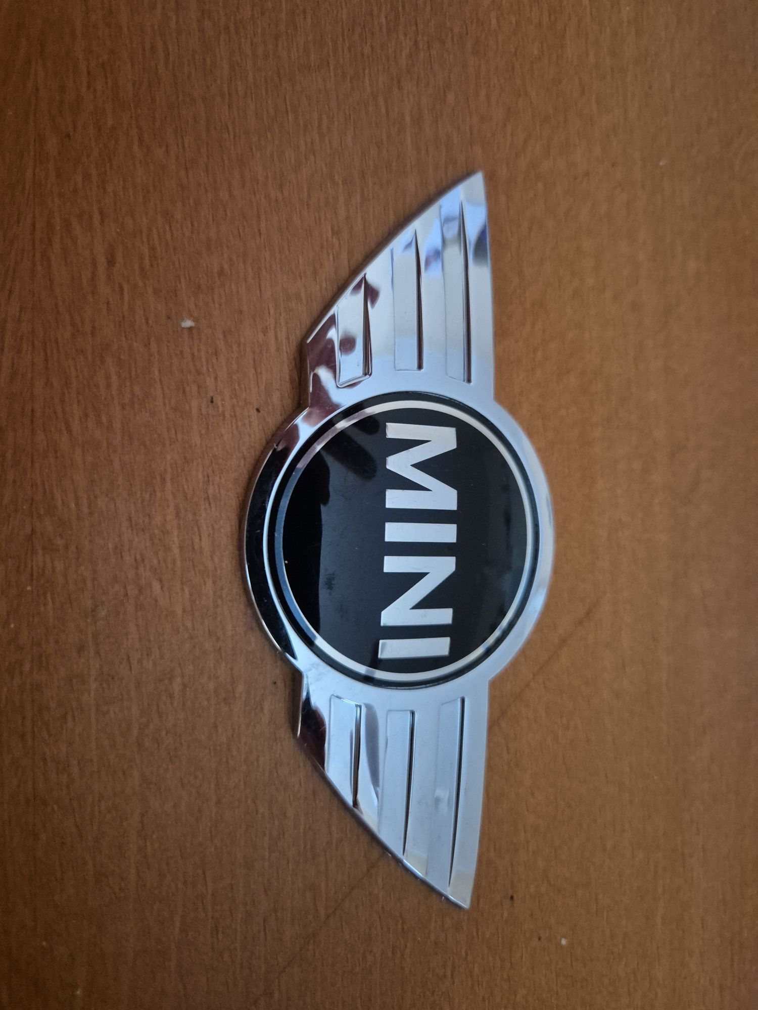 Loga emblemat  Mini Cooper model F56 F55 pasuje na przód i tył