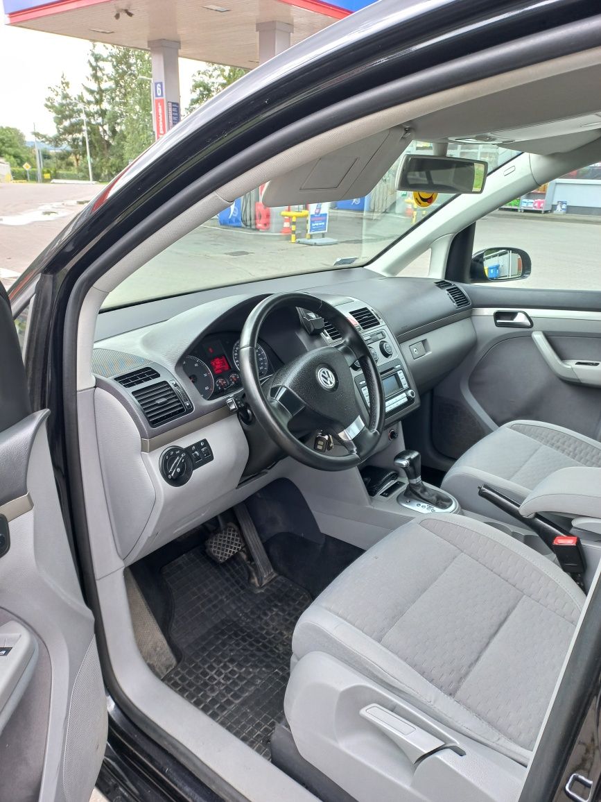 Sprzedam Tourana 1.9tdi Lift 7osobowego automat