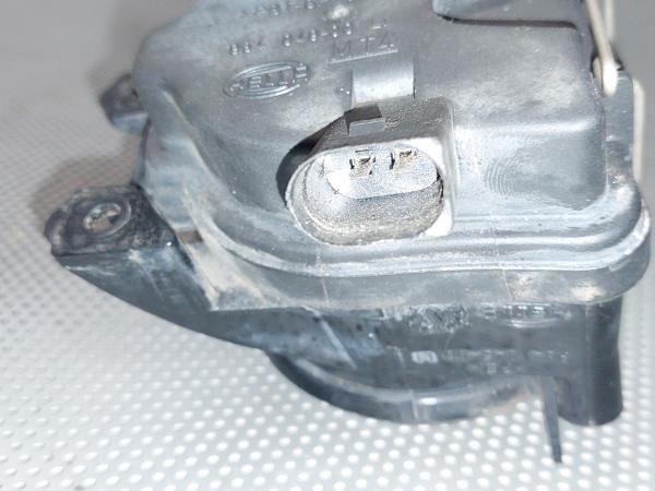 Farol nevoeiro frente esquerdo VOLKSWAGEN Polo (6N)