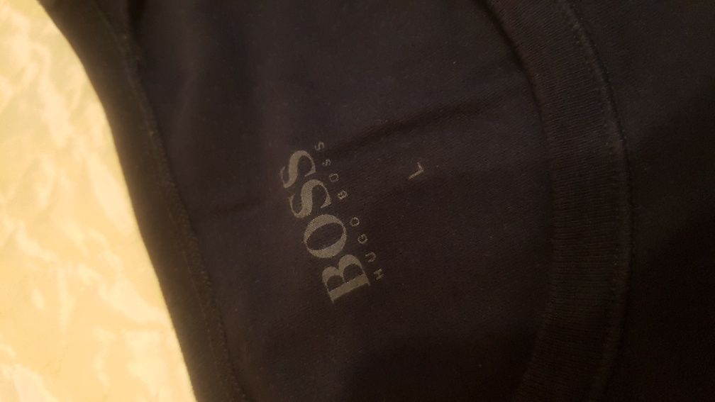 Hugo Boss t-shirt  roz L