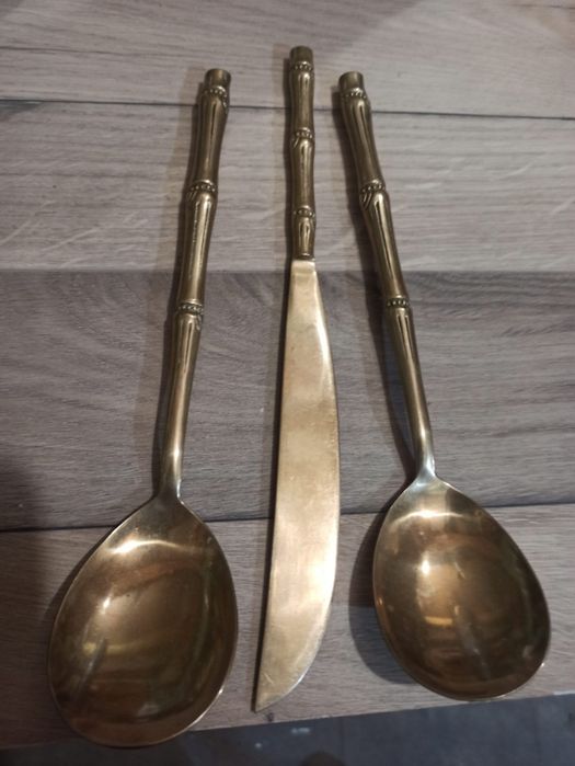 Zestaw łyżek  i noża