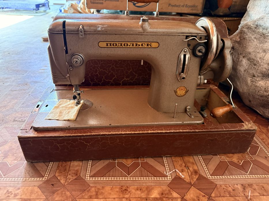 Швейна машинка «Подільськ»