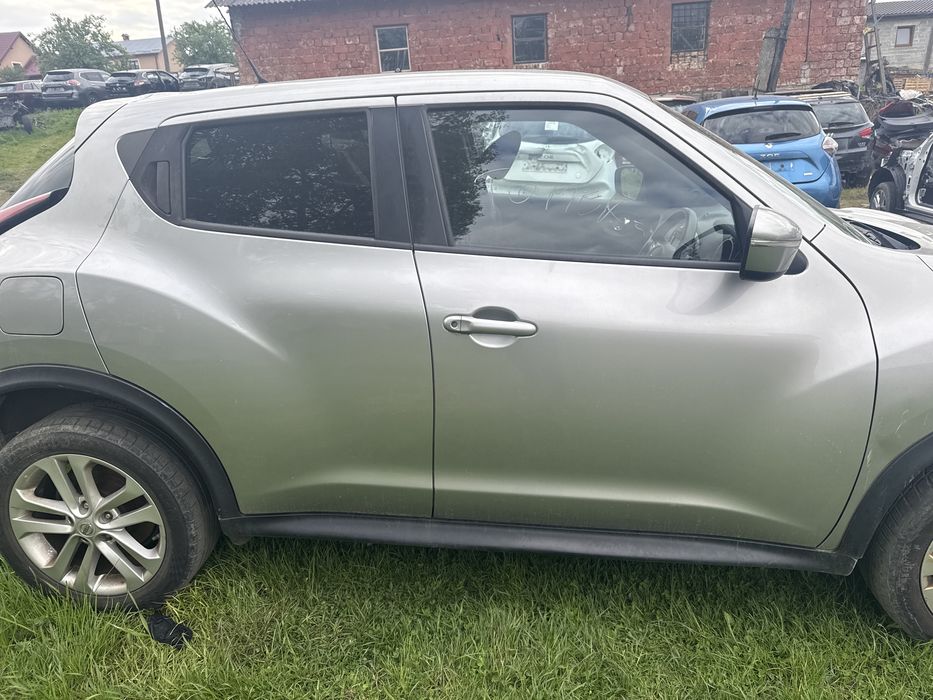 Двері дверь дверка взборі Nissan Juke F15 11-18