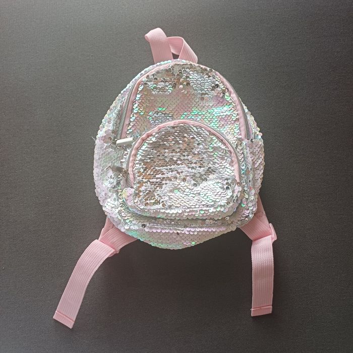 Sprzedam mały plecak cekinowy