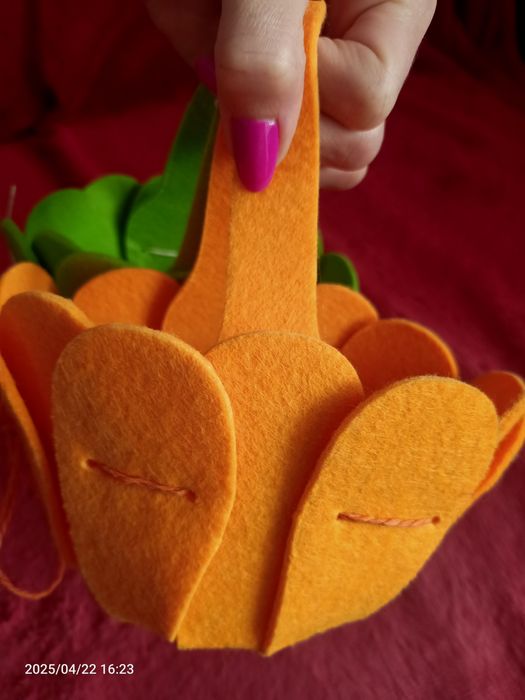 Koszyczki wielkanocne z filcu , 2 szt. dla rodzeństwa, jak nowe!