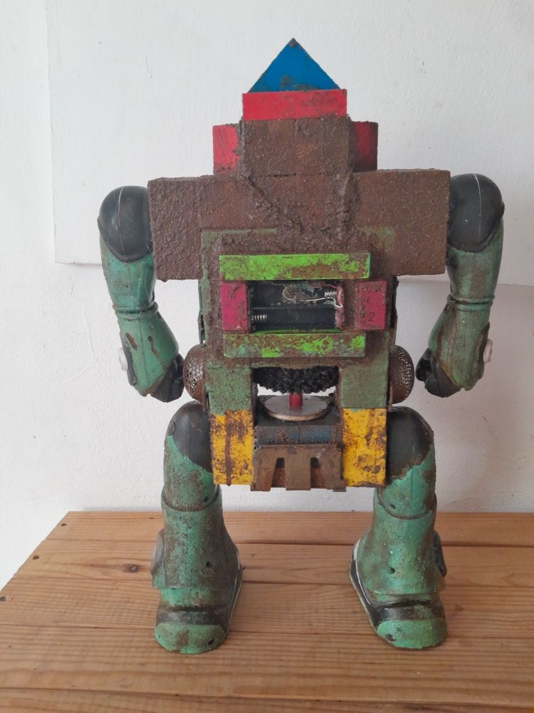 Robot de artista nacional