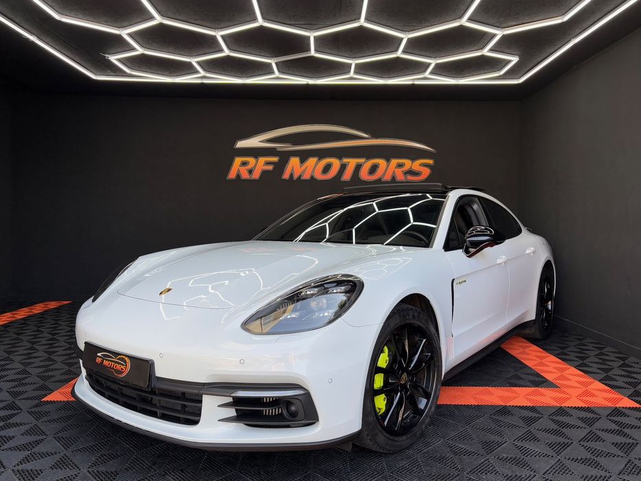 Porsche Panamera 4 E-Hybrid