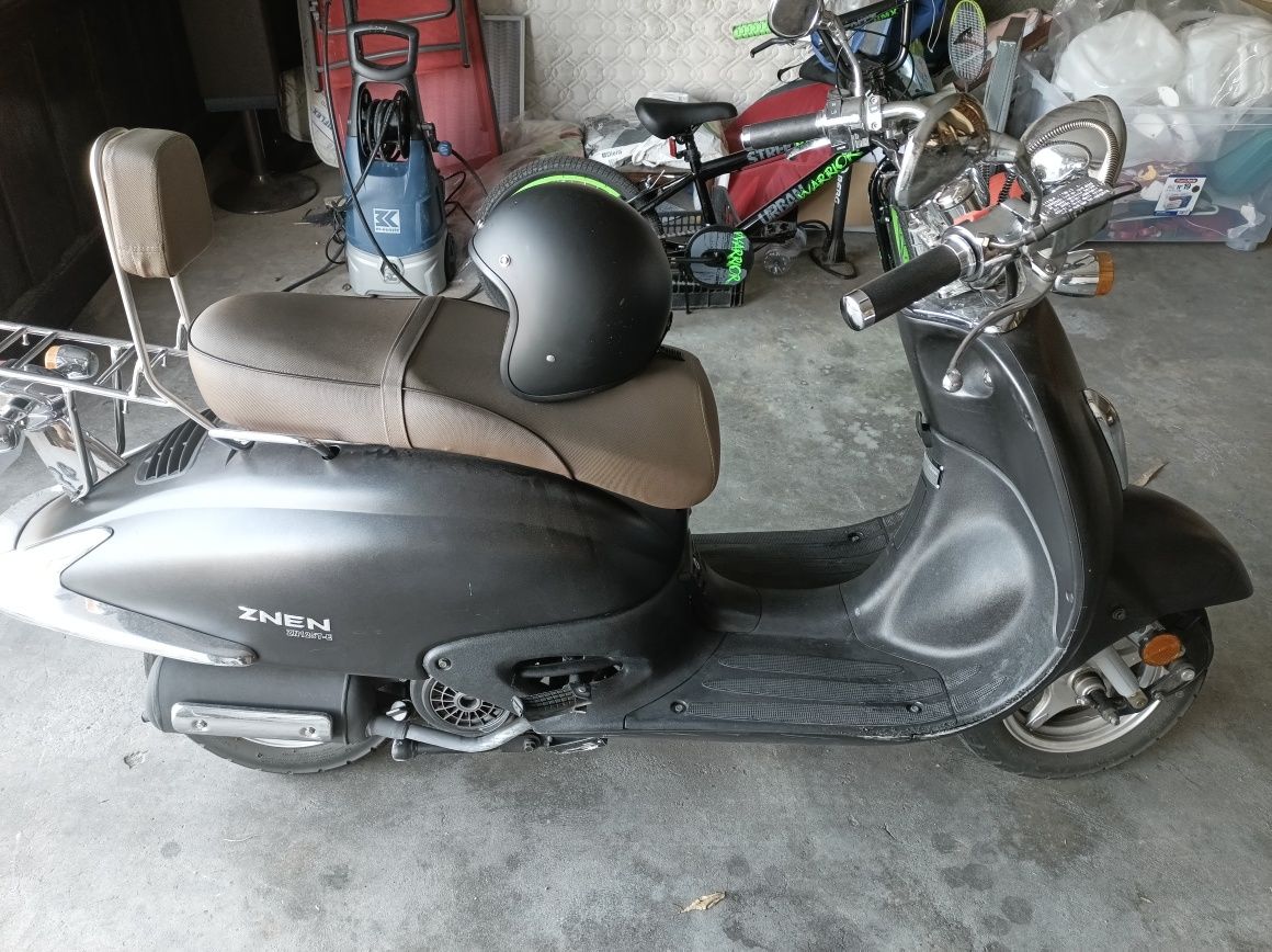 Vendo moto Znen 125