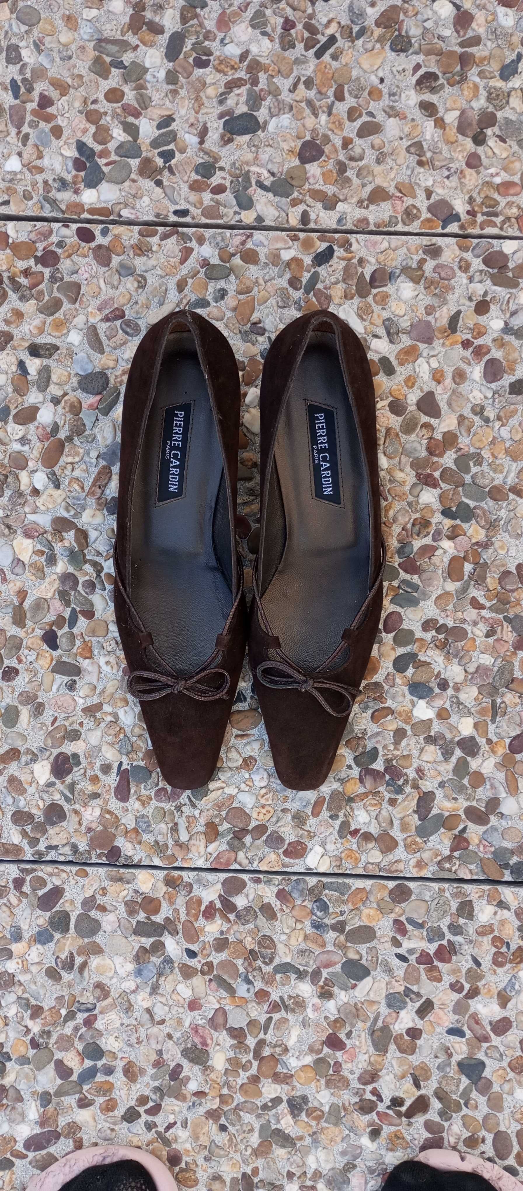Sapato PIERRE CARDIN castanho escuro camurça Novo, muito elegante