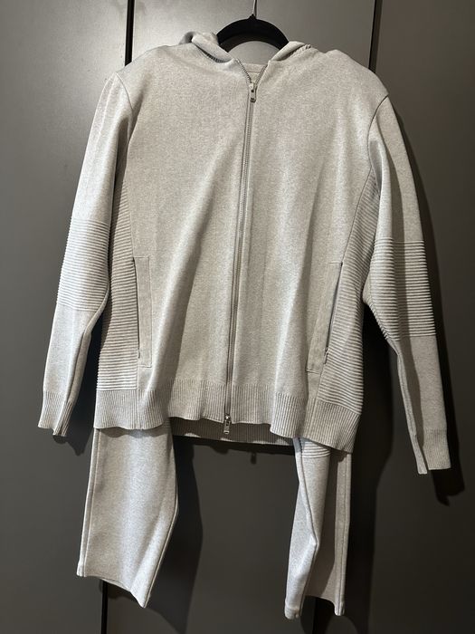 Продам класний костюм