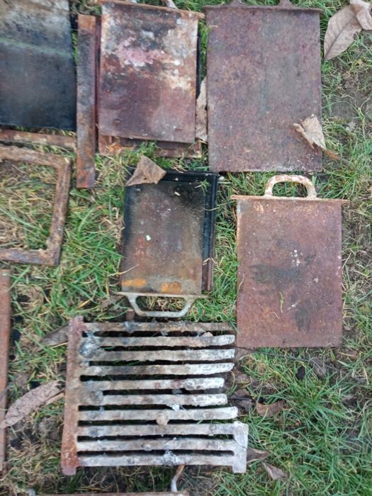 Stare części od pieca kaflowego Drzwiczki kratki wentylacyjne płyty że
