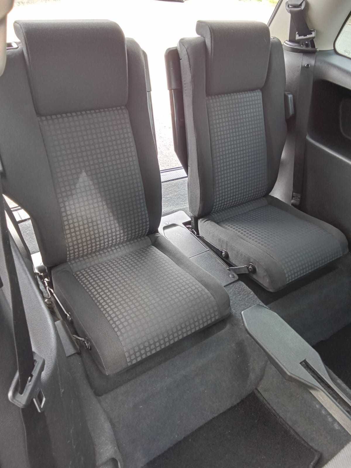 Opel Zafira 2.0 (7 lugares)