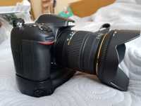 Nikon D7100, Sigma DC 17-50 f2.8, grip.