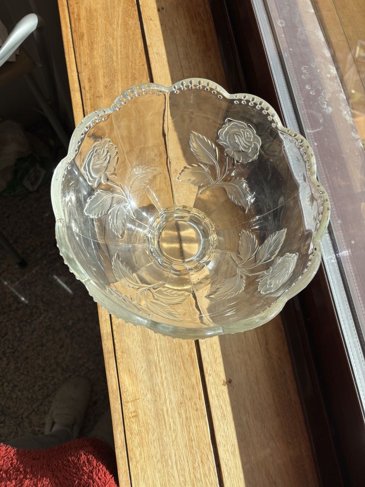 Taça vidro com flores
