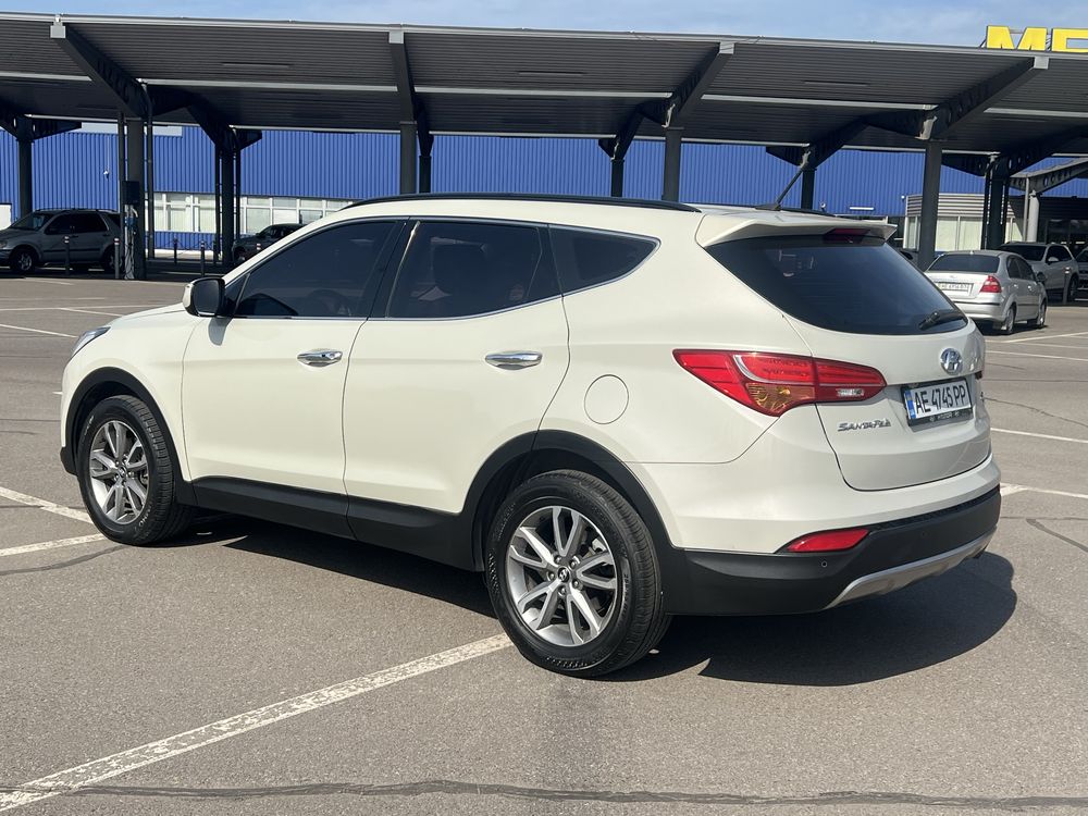 Hyundai Santa Fe 2,2 дизель Автомат 7 мест