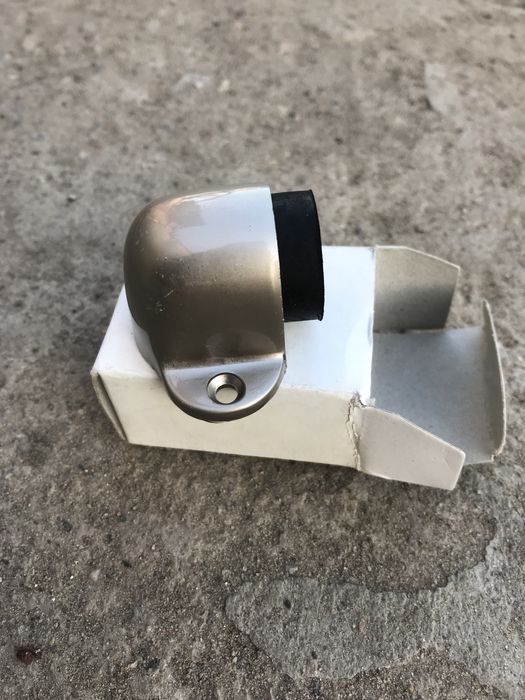 Дверной стопор,фиксатор,ограничитель для дверей