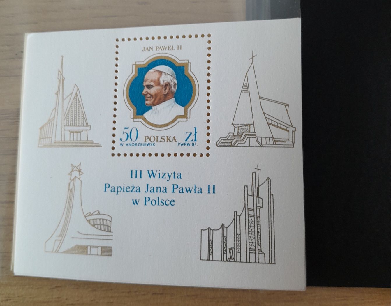 Znaczki pocztowe+ pocztówka Jan Paweł II