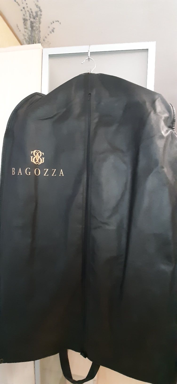 Крстюм мужской Bagozza, р.46-48, одет один раз