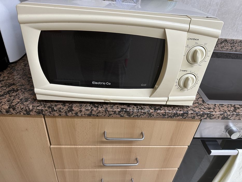 Microondas a funcionar