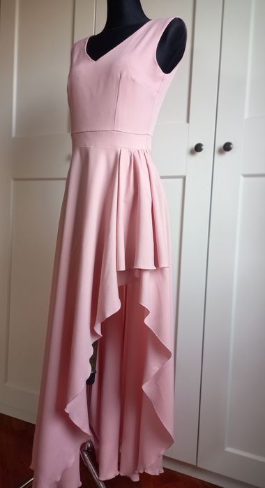 Asymetrycznym długą sukienka rozS/M