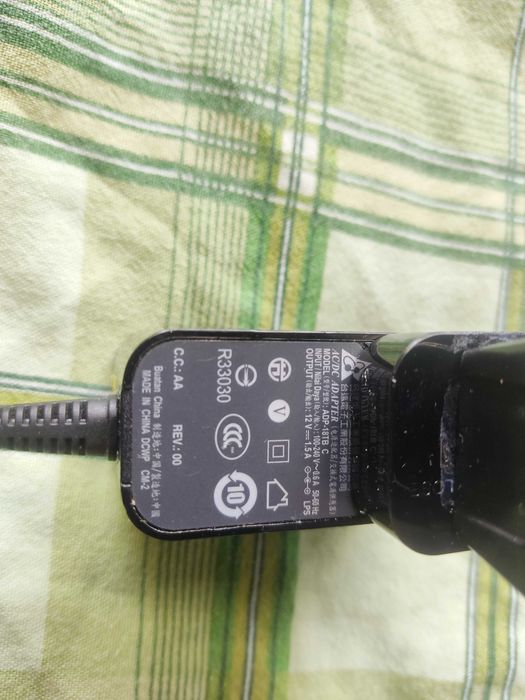 Блок живлення ADP-18TB С  12 Вольт 1,5 Ампера, 3,0x1,0 мм,