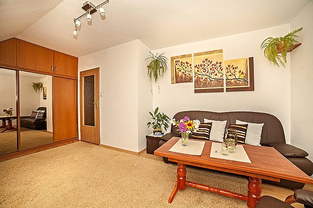 Piękny obraz malowany ręcznie tryptyk drzewo kwiaty gałąź magnolia