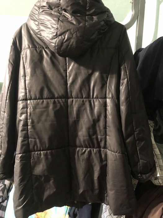 Продам куртку женскую большого размера