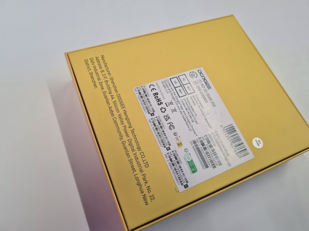 Doogee s mini (состояние нового),противоударный  256г. Озу 15г.