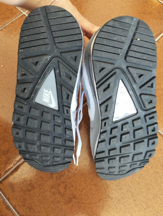 Tênis air max 42