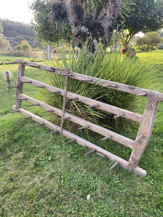 Grade de bois antiga