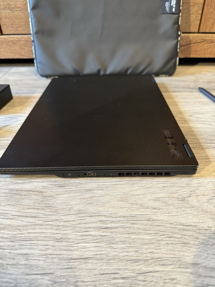 Laptop ASUS Rog Flow X13 GV301 13.4” R7-5800HS 16GB 512GB RTX3050TI