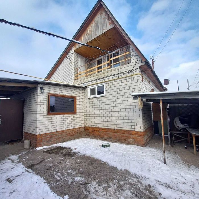 Продаю 2х этажный коттедж в живописном р-не г Мерефа