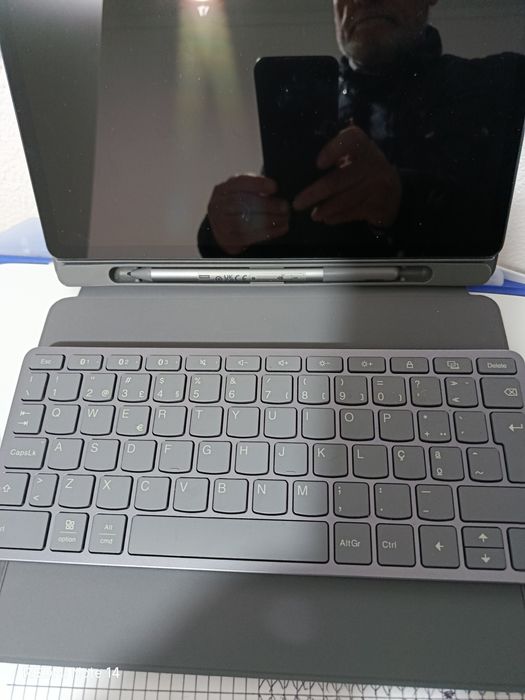 TABLET LENOVO TAB11 (com teclado, capa e caneta.a