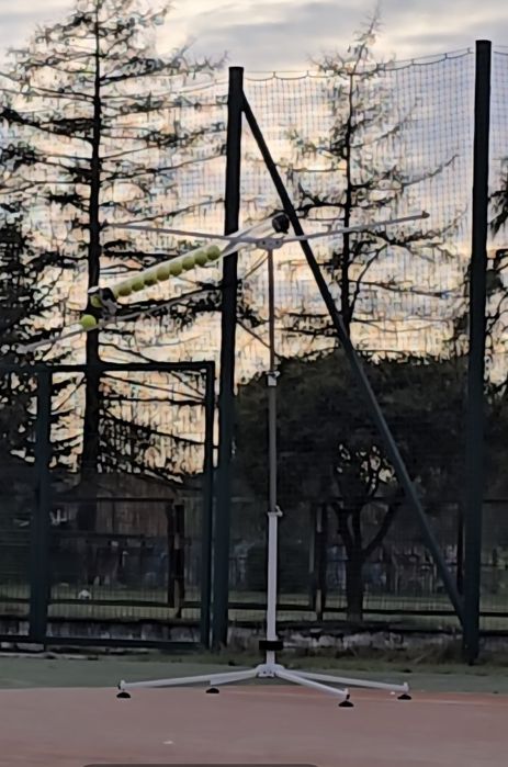 Stojak huśtawka Maszyna do podawania piłek tenisowych