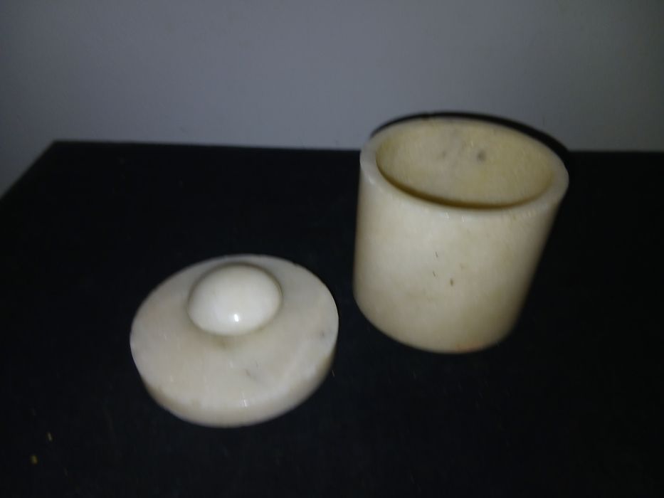 Caixa pedra mármore  antiga por 10 €