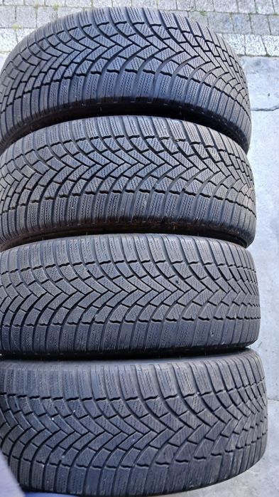 215/45/18  Opony Zimowe  Bridgestone Blizzak  dot 4421   7mm -6,5mm
