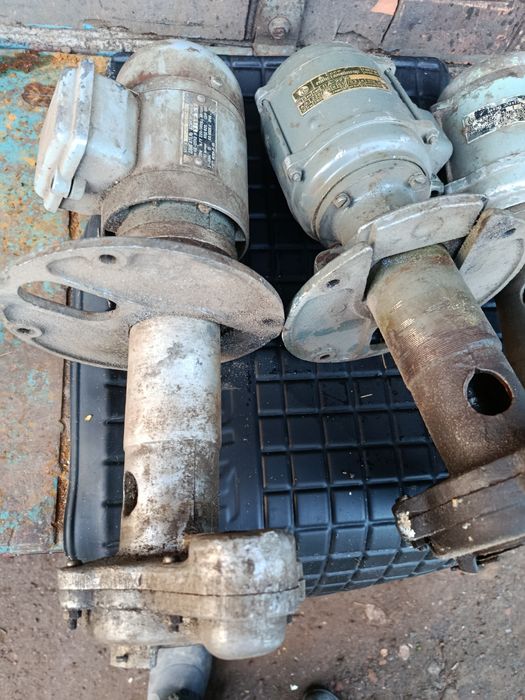 Насос, помпа СОЖ для токарного станка, верстата.