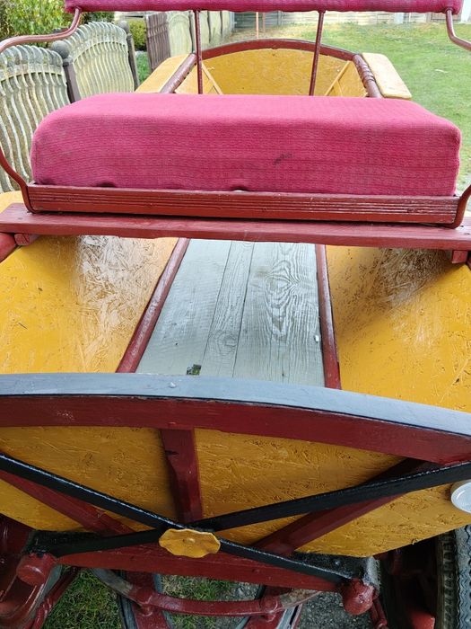 Wóz konny na dwa konie